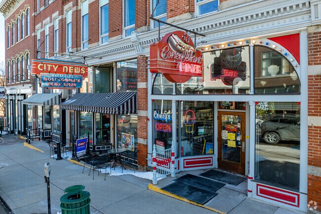 Discover hidden gems and local favorites in Mansfield’s restaurant scene.