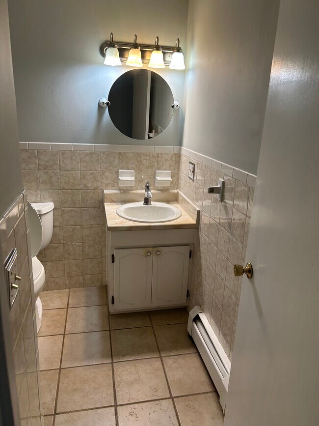 379 Huse Rd unit 31, Manchester, NH 03103 - photo 5