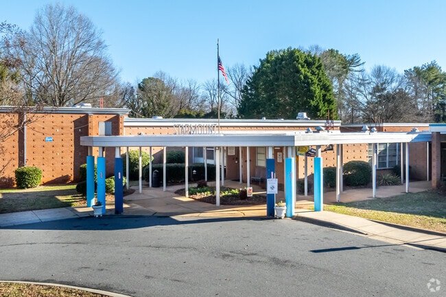 You'll find excellent schools inside the neighborhood of Starmount.