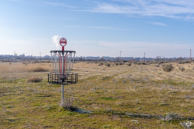 Oxbow park has a large frisbee golf course.