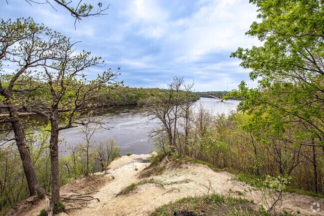Enjoy the river view from the Shadow Falls Monument or take the trail down to Shadow Falls.