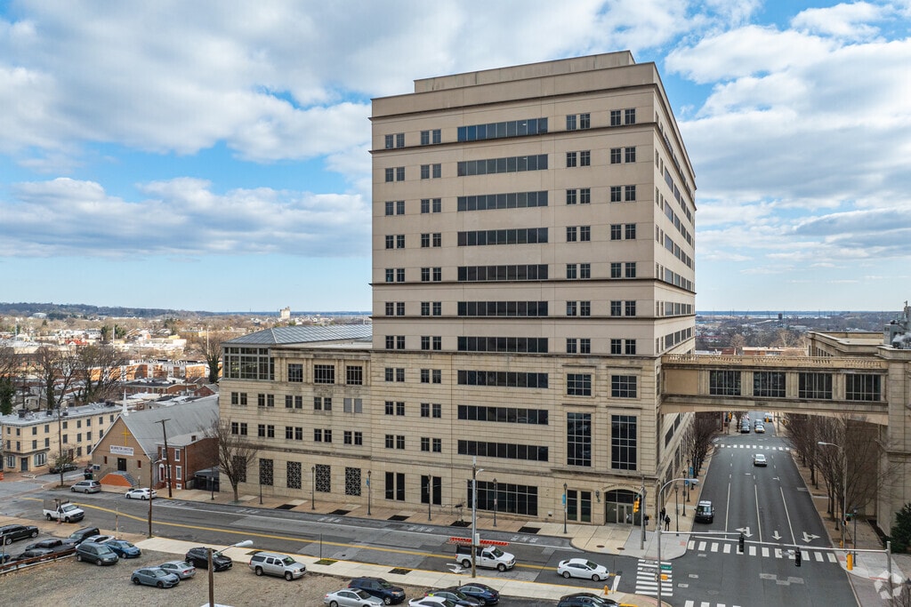 637 students in grades K-8 attend Kuumba Academy Charter School.