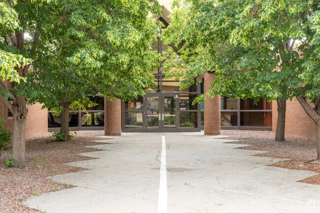 348 students attended Summit Elementary School last year according to Niche.