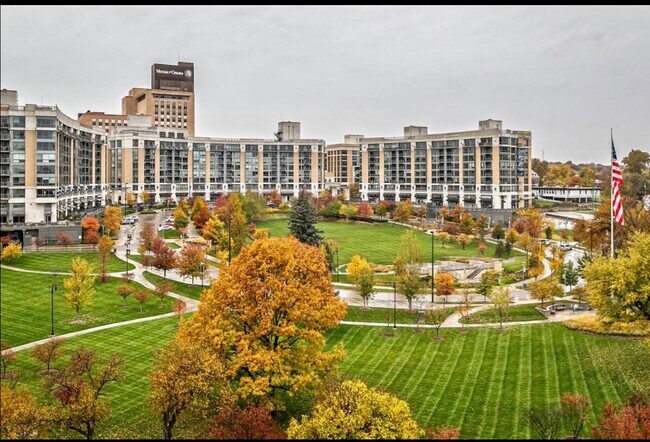 The Condos at 3000 Farnam unit Luxe Midtown Condo, Omaha, NE 68131 - photo 6