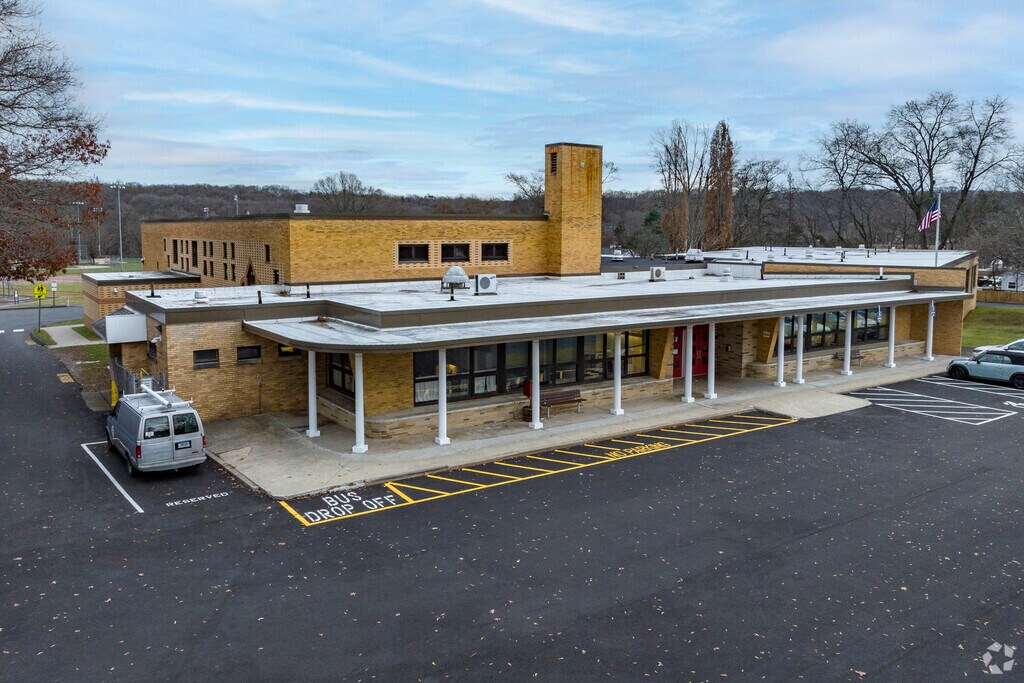 Sunnyside Elementary School, Rankings & Reviews