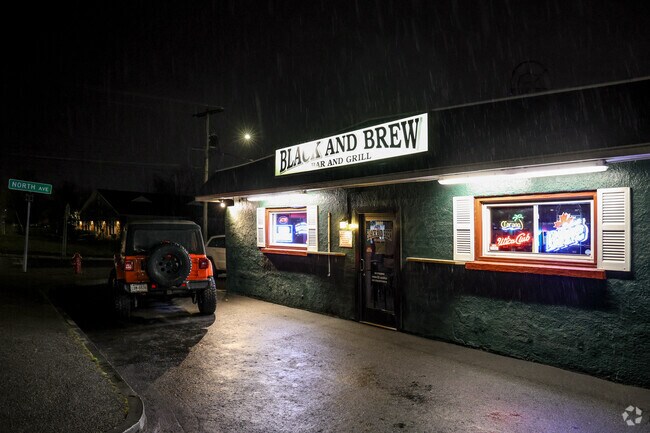 The Black and Brew Bar & Grill is the number one spot to hang out and grab a drink in Lyncourt.