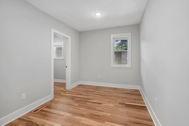 751 Veto St NW unit 1, Grand Rapids, MI 49504 - photo 5