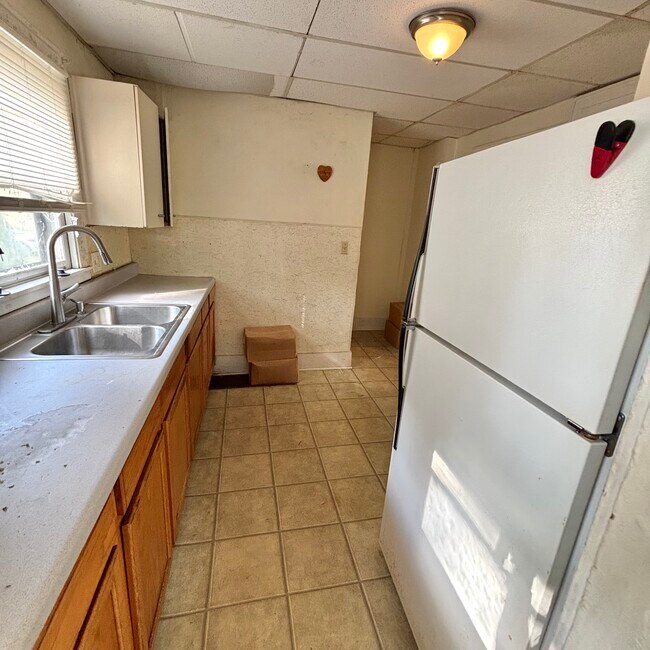 203 S Homer St unit B, Lansing, MI 48912 - photo 3