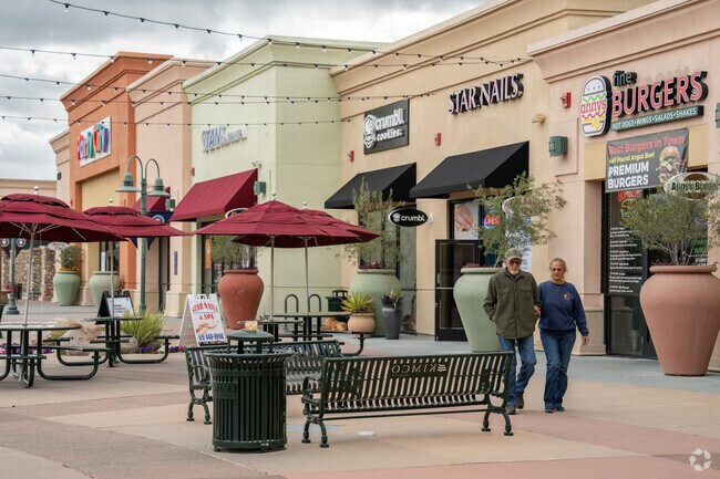 There are variety of restaurants to choose from near Sky Ranch.