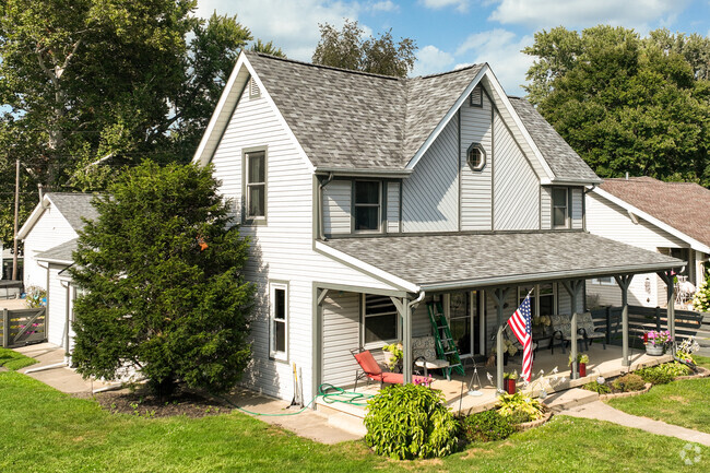 Two story homes are great options for families in Hedgewood.