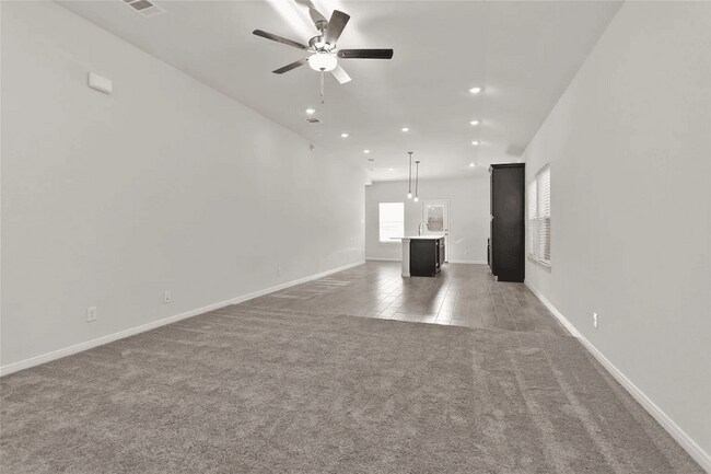 14538 Aston Pines Dr unit 36482670, Houston, TX 77032 - photo 3