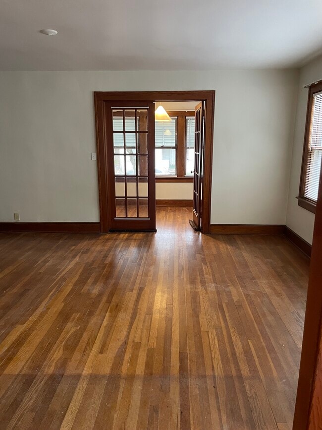 36 Kneeland Ave unit West Side Apartment, Binghamton, NY 13905 - photo 3