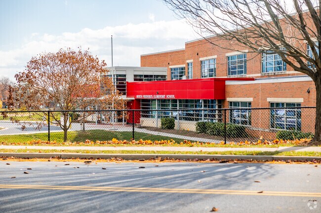 North Frederick Elementary School is one of the options for starting education in Villa Estates.
