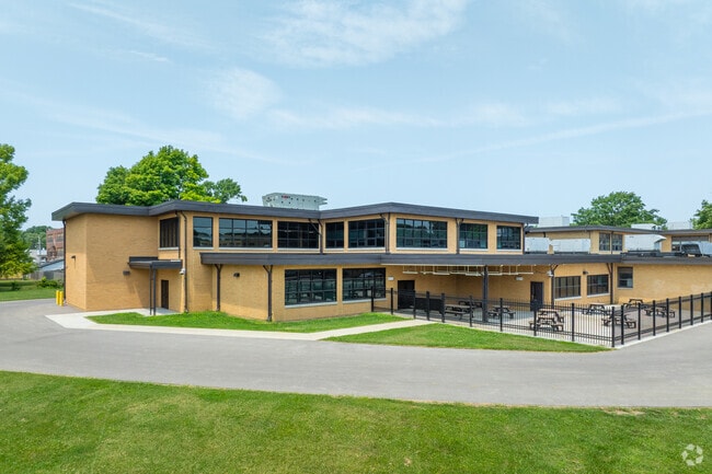 Washington Middle School is a public school located in Downtown Springfield.