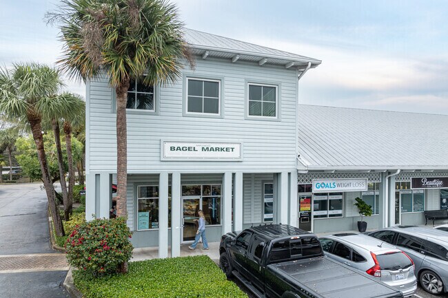 The Maplewood Bagel Market offers various bagels and coffee in Jupiter Park.