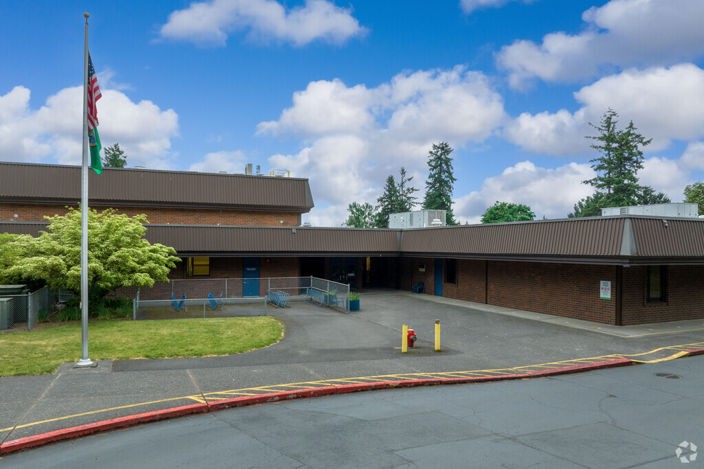 Riverview Elementary School on SE Riveridge Drive in Cascade Park.