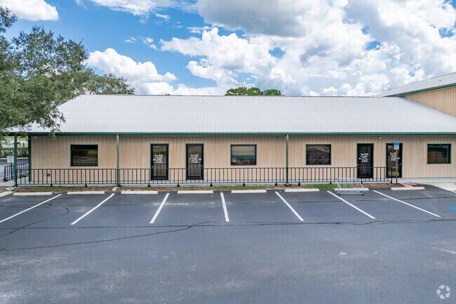 Gulf Coast Elementary School has 110 students in grades K-5.