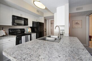 775 Gateway Dr SE, Leesburg, VA 20175