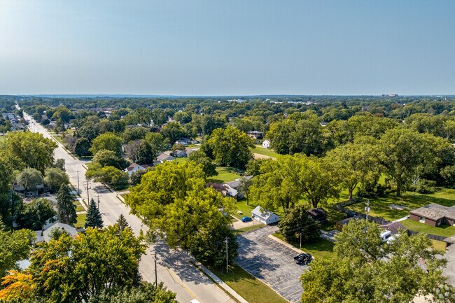 Haevers Corner attracts residents who enjoy living next to popular shopping and dining options.
