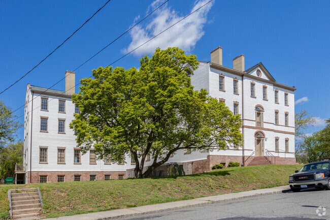 Perth Amboy's Proprietary House was completed in 1764 in Perth Amboy, NJ.