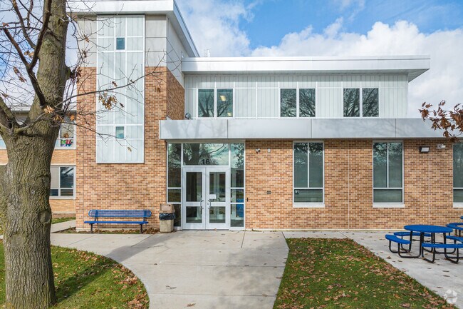 Activities at Jefferson Middle School include Art Club, Chess Club, Comic Book Club & Math Club.