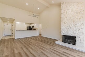 25700 University Ct Unit 323, Hayward, CA 94542