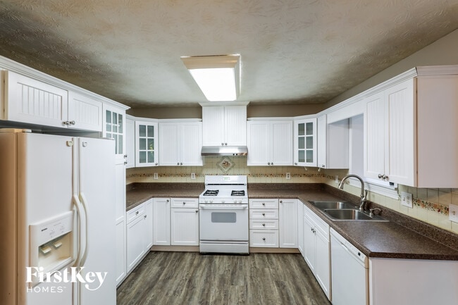 2191 Grayfield Dr, Grayson, GA 30017 - photo 5