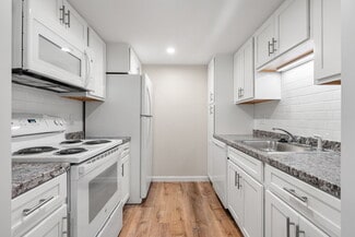 1 Apple Rd, Beverly, MA 01915