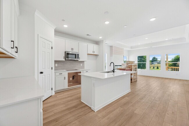 3155 Rolling Brook Dr, Columbia, TN 38401 - photo 4