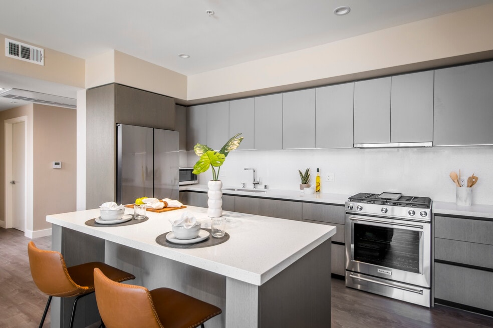 Arista Glendale, Glendale, CA 91203 - photo 1