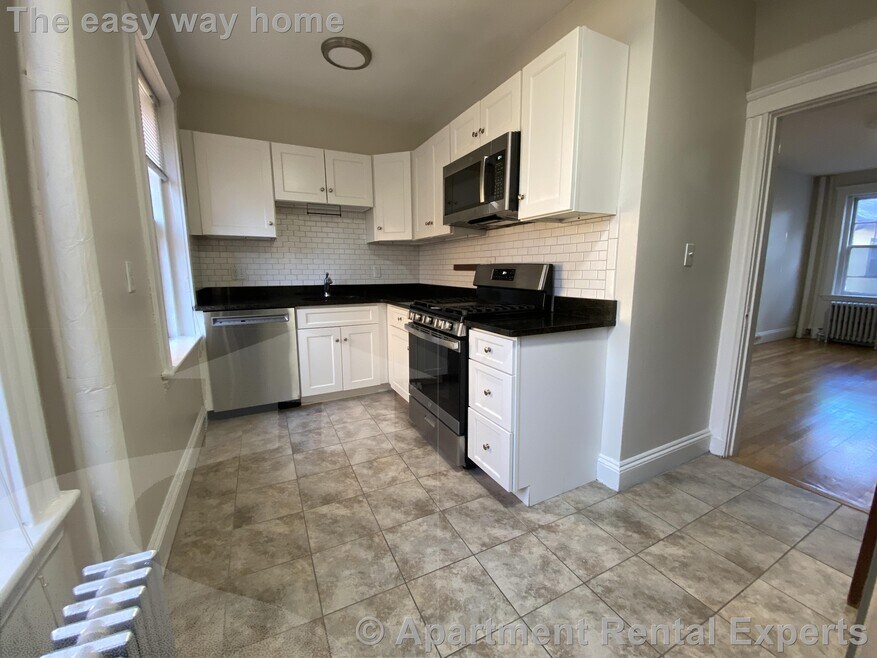 28 Langdon St unit 8, Cambridge, MA 02138 - photo 1