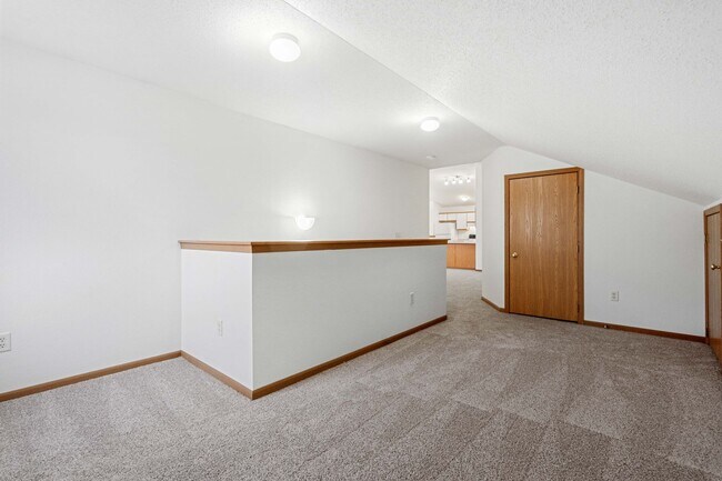 Oakridge Apartments, Mauston, WI 53948 - photo 7