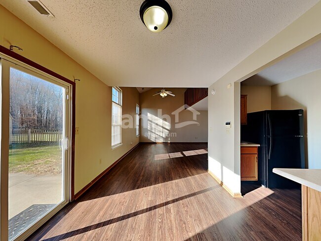 1475 Creekside Dr, Brownsburg, IN 46112 - photo 6