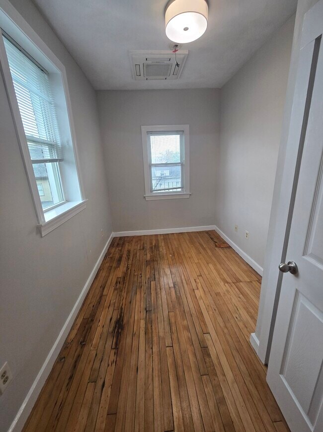 5 Gardner Terrace unit 10, Allston, MA 02134 - photo 4
