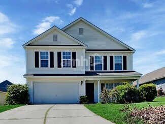 405 Crystal Oaks Ln, Moncks Corner, SC 29461