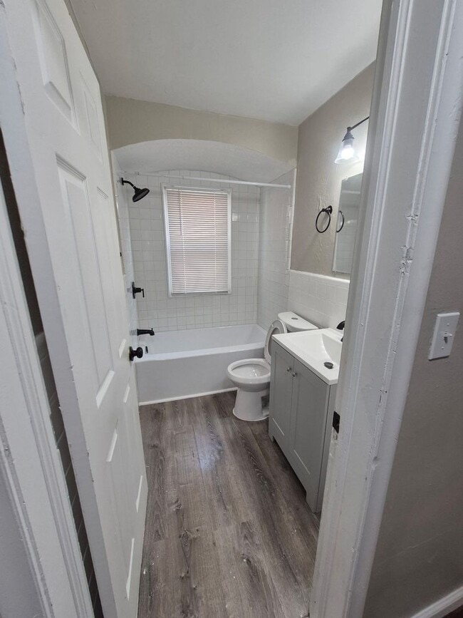 8181 House St, Detroit, MI 48234 - photo 6