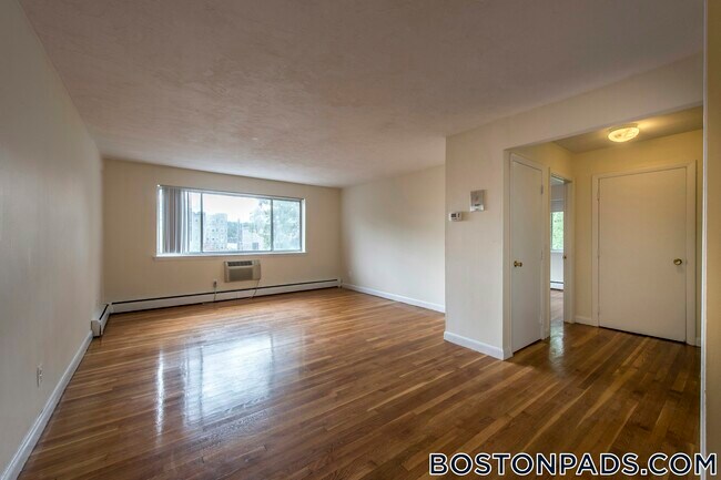 88 Gardner St unit 10, Allston, MA 02134 - photo 2