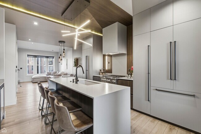 1236 N Cleaver St unit 3, Chicago, IL 60642 - photo 4