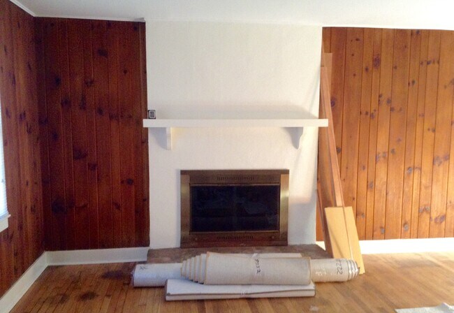 112 Swannanoa Ave, Black Mountain, NC 28711 - photo 4