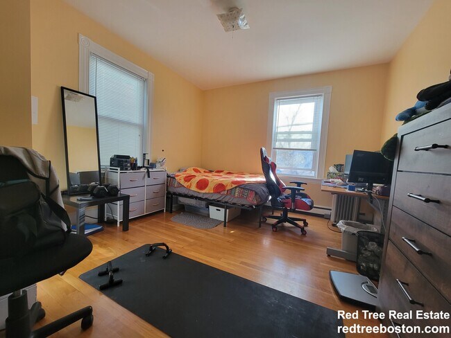 147 Brook St unit 2, Brookline, MA 02445 - photo 6