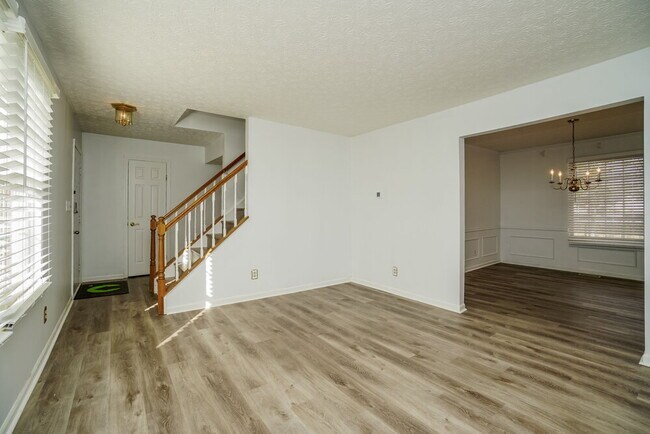 3888 Driscoll Ct, Dublin, OH 43016 - photo 5