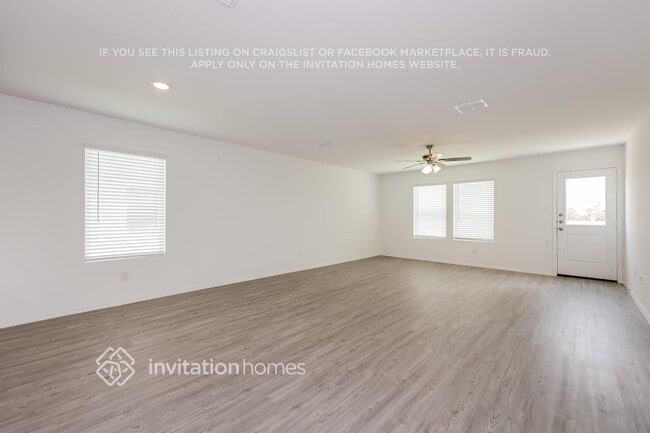 10209 Hackberry Spg Way, Crowley, TX 76036 - photo 4