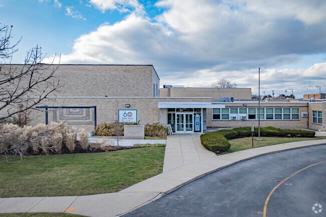 Hillel Torah North Suburban Day School