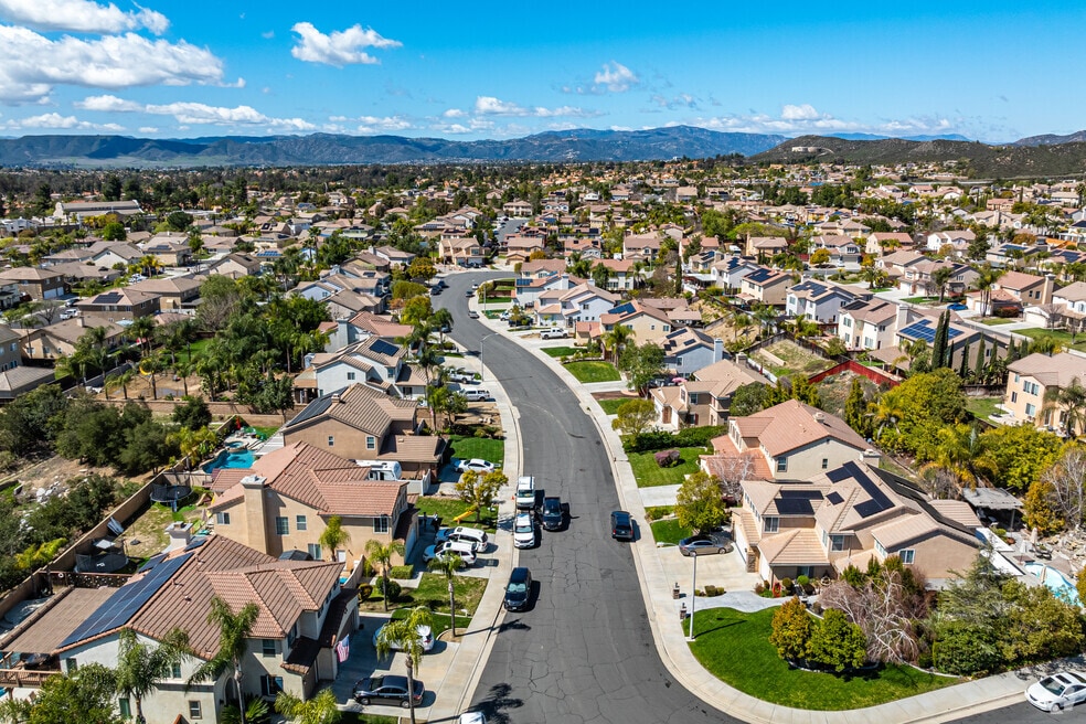 NH_Los_Alamos_Hills_564210_P2_V1_MM_032125