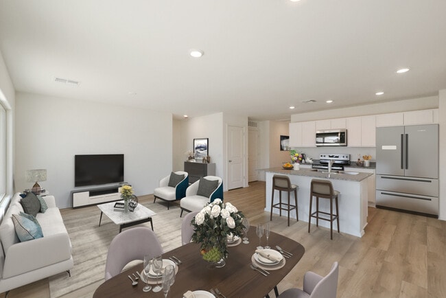 1327 W Aztec Dr, Coolidge, AZ 85128 - photo 2