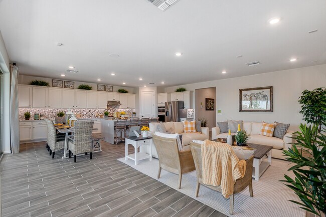 8627 N 176th Ln, Waddell, AZ 85355 - photo 6