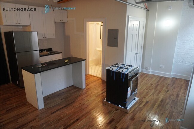 1712 W Albion Ave unit 1716-GDN E, Chicago, IL 60626 - photo 4