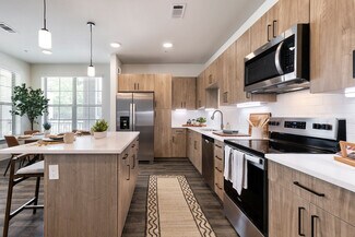 1282 S Rob Shelton Blvd, Dripping Springs, TX 78620