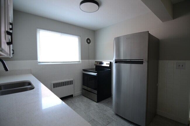 4048 Longford Dr unit 4, Cincinnati, OH 45236 - photo 6