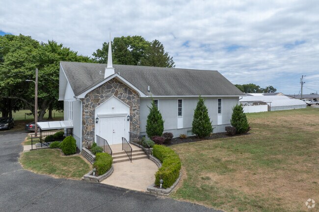 Emmanuel Day School is a very welcoming school.